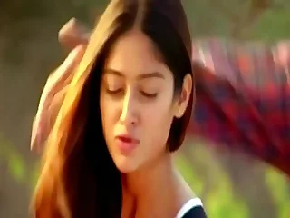 Ileana D'cruz Hot Kissing Scenes Back Respecting Back